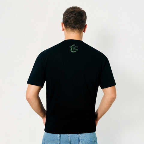 Eyes Up Here! (Unisex Tişört)