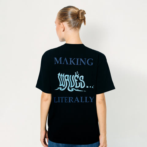 Making Waves… Literally (Unisex Tişört)