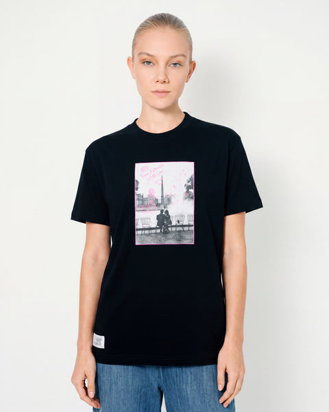 From Aphrodite with Love (Unisex Tişört)